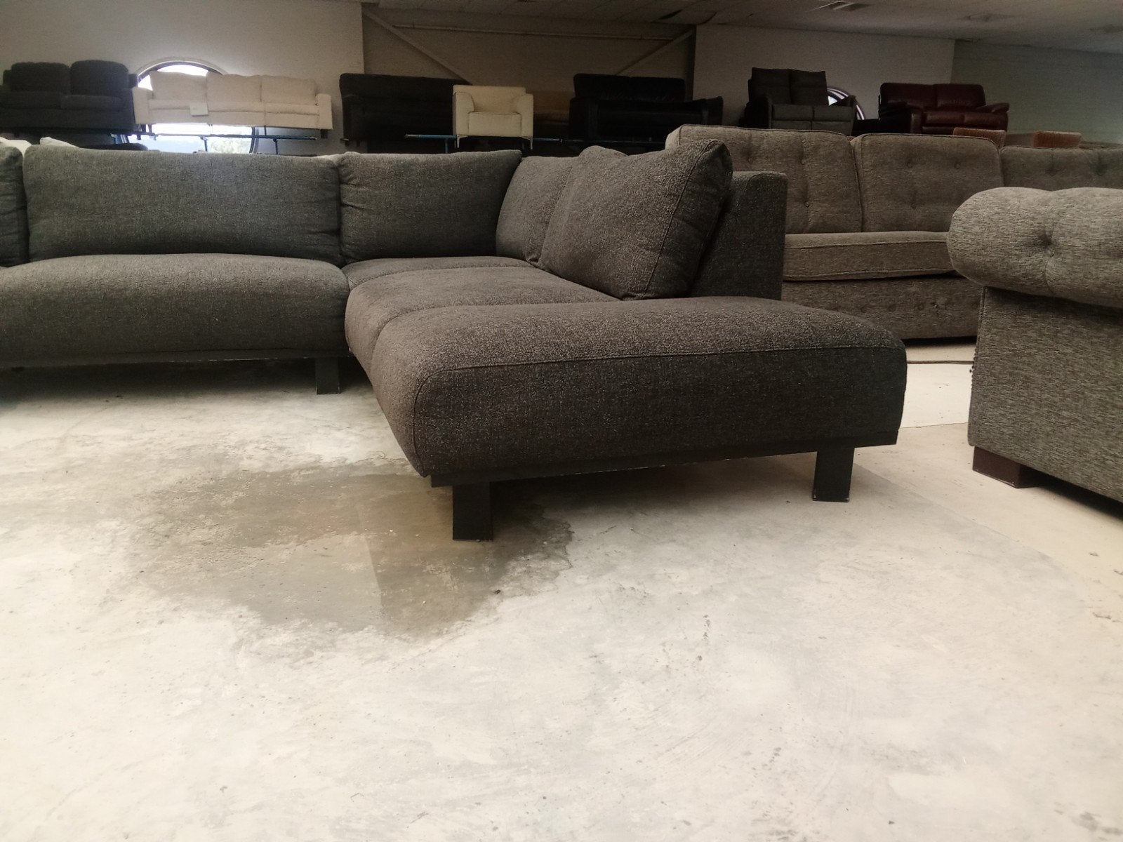 hoekbank 320x230cm - antraciet - nu €299,-, ., Hoekbank, 300 cm of meer, Ophalen of Verzenden