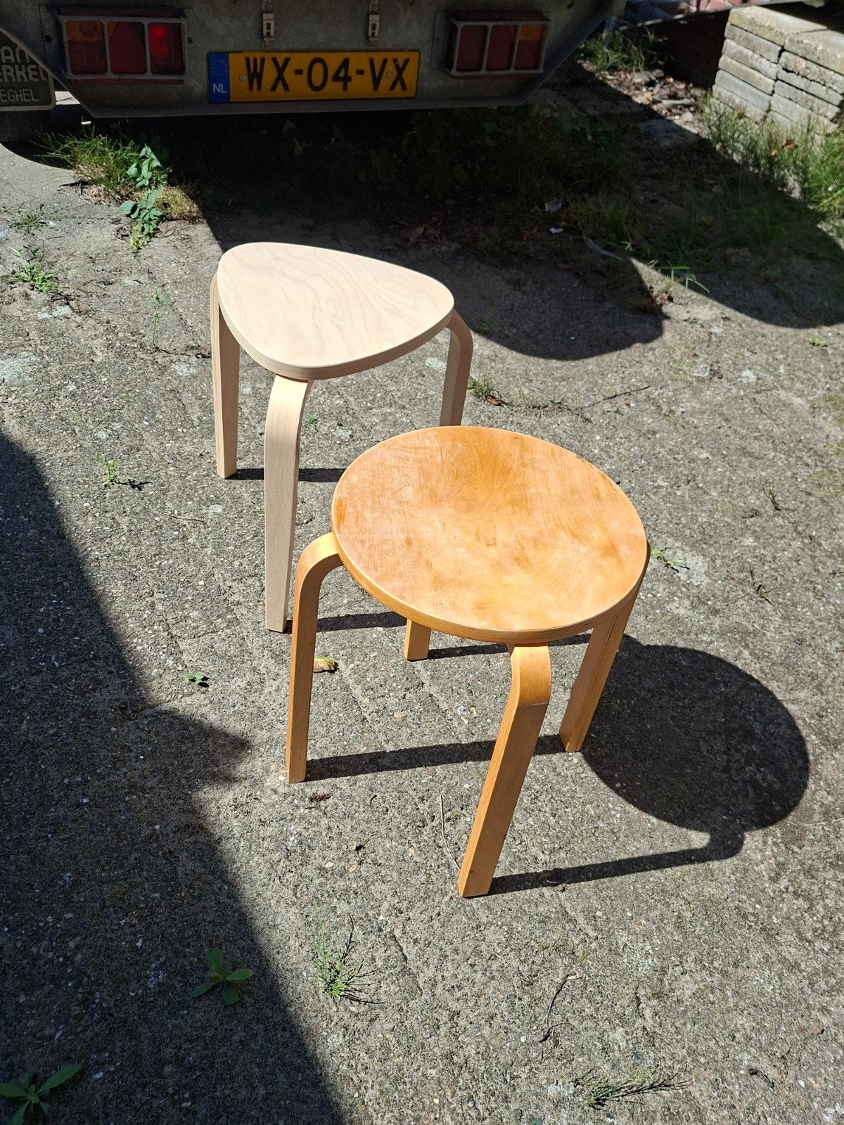 Set van 2 IKEA krukjes: rond en driehoekig, Ophalen of Verzenden, Hout