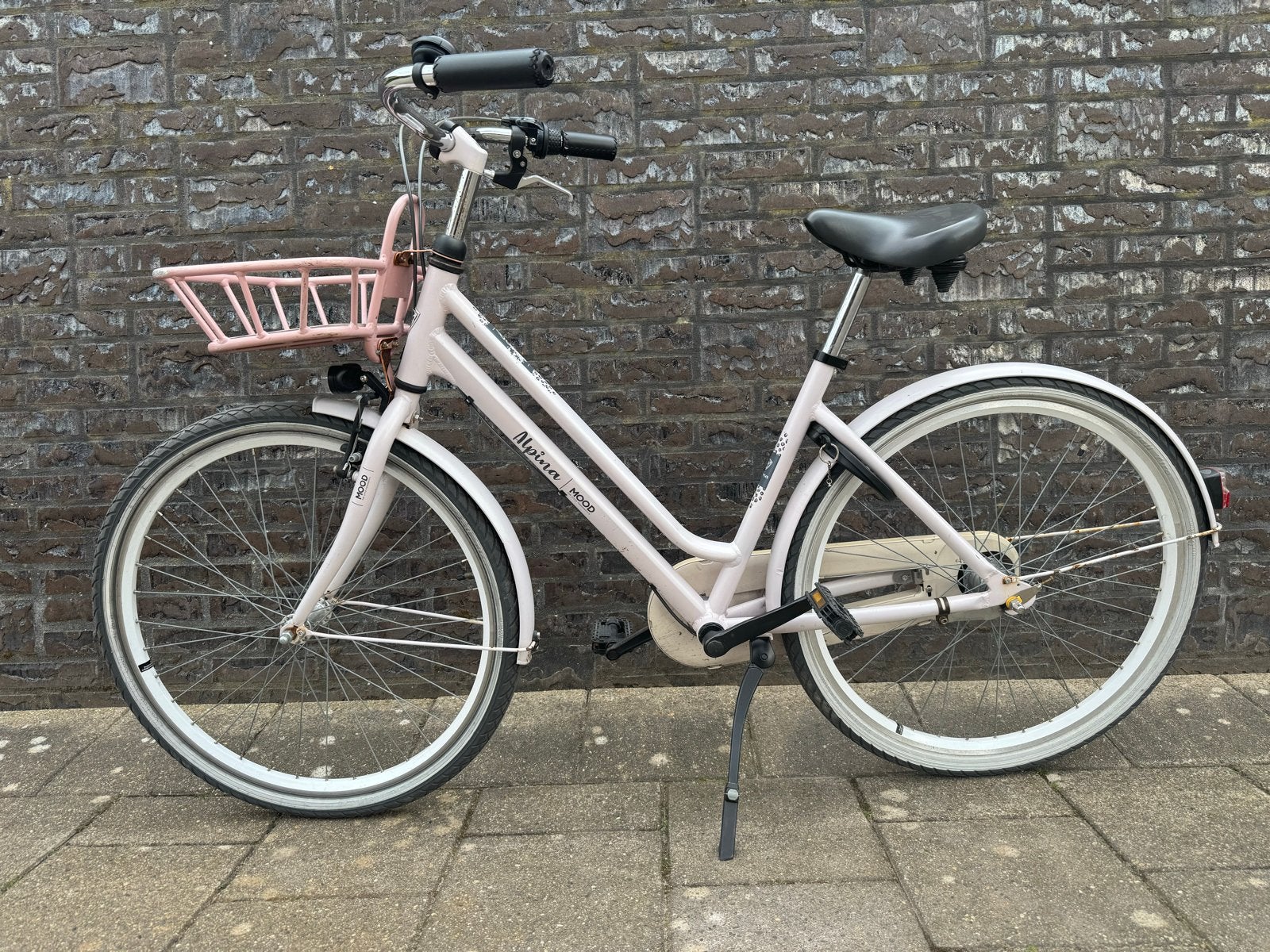 Mooie meisjesfiets 26 inch met 3 versnellingen, Terugtraprem, Gebruikt, Handrem, Ophalen