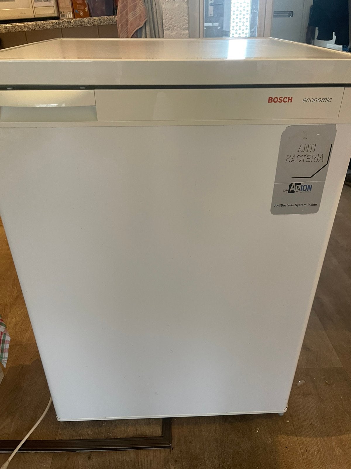 Nette Bosch Economic tafelmodel koelkast met vriesvak, 85 tot 120 cm, Gebruikt, 60 cm of meer, 100 tot 150 liter