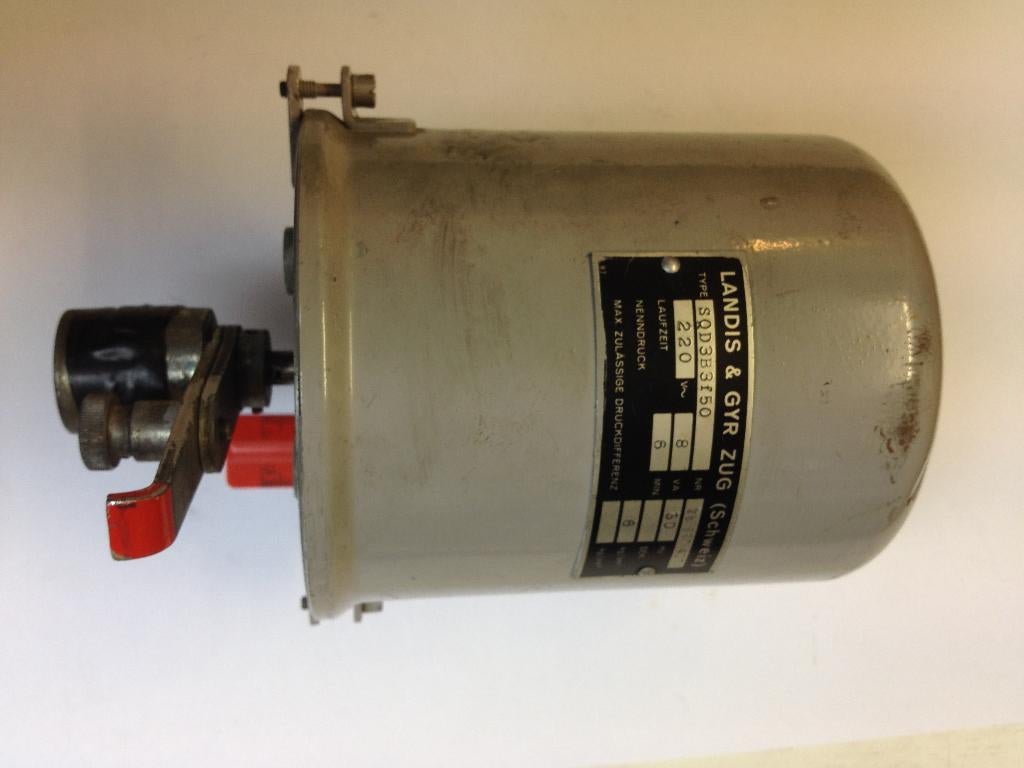 Grote servo motor Landis & Gyr. 220 volt, Ophalen of Verzenden, Gebruikt