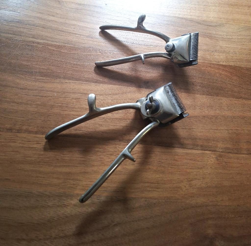 2 tondeuses, Antiek en Kunst, Antiek | Gereedschap en Instrumenten, Ophalen