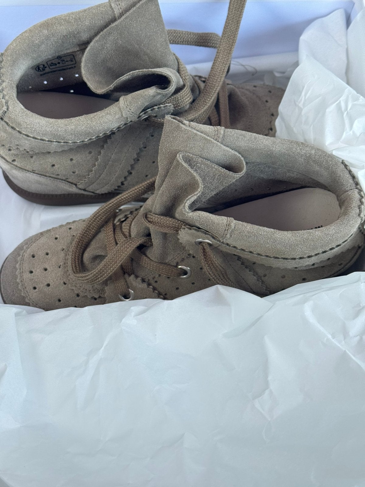 Isabel Marant Bobby Taupe/ 40, Overige kleuren, Nieuw, Ophalen of Verzenden, Sneakers of Gympen