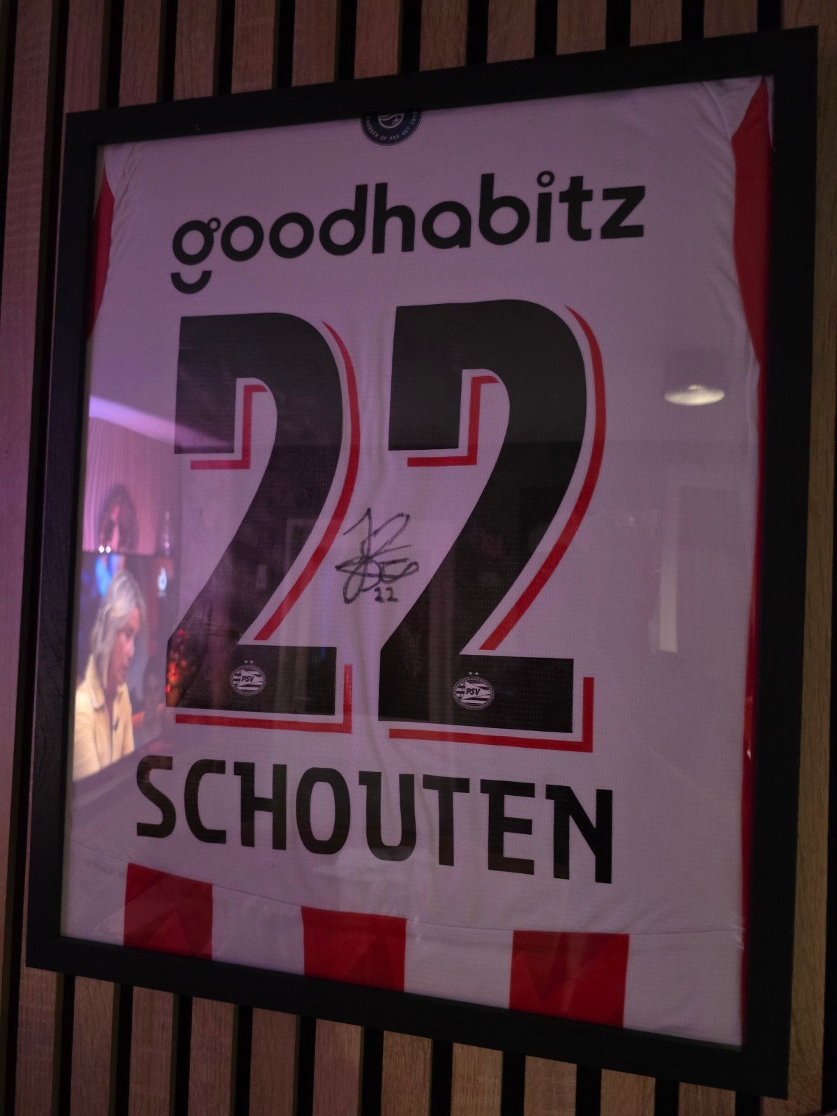 Gesigneerd PSV Shirt Schouten - Ingelijst, Ophalen of Verzenden, Zo goed als nieuw, PSV, Shirt