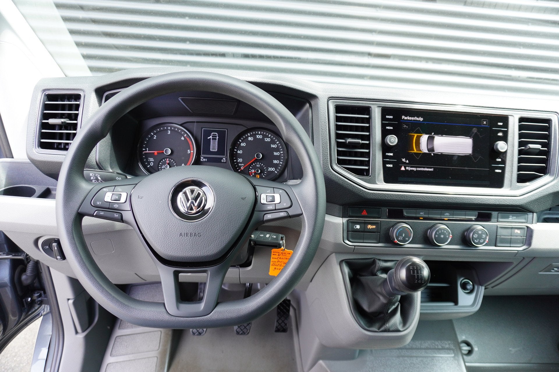 Volkswagen Crafter 180pk L4H3/L3H2 Apple carplay Camera Navi, Auto's, Bestelauto's, Voorwielaandrijving, Gebruikt, 4 cilinders