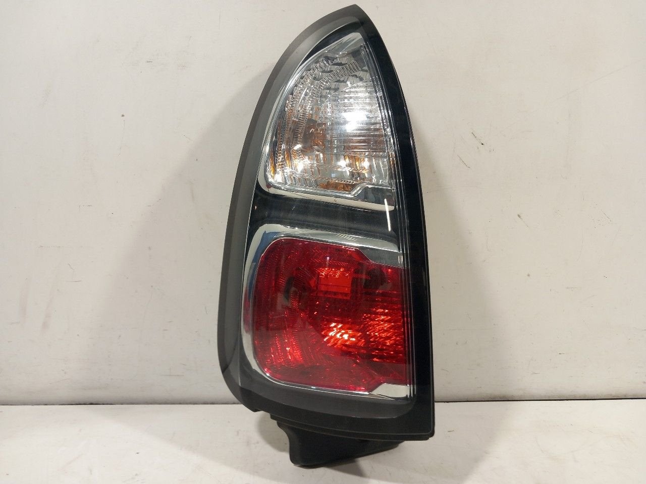 Achterlicht links buiten Citroën C3, Onderdelen@venauto.nl, Van der Ven Autorecycling B.V., Gebruikt, Ettenseweg 76, 4706 PB Roosendaal, The Netherlands