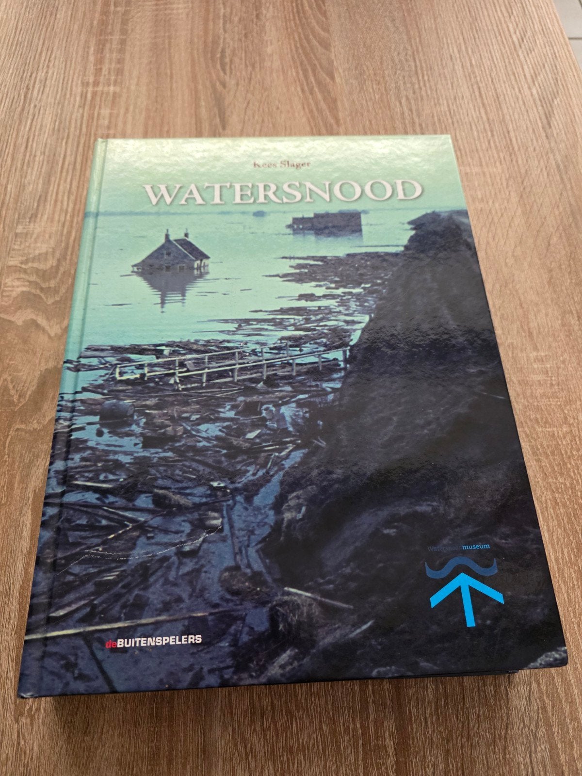 Watersnood - Kees Slager - Zo goed als nieuw, Ophalen of Verzenden, 20e eeuw of later, Zo goed als nieuw, Kees Slager