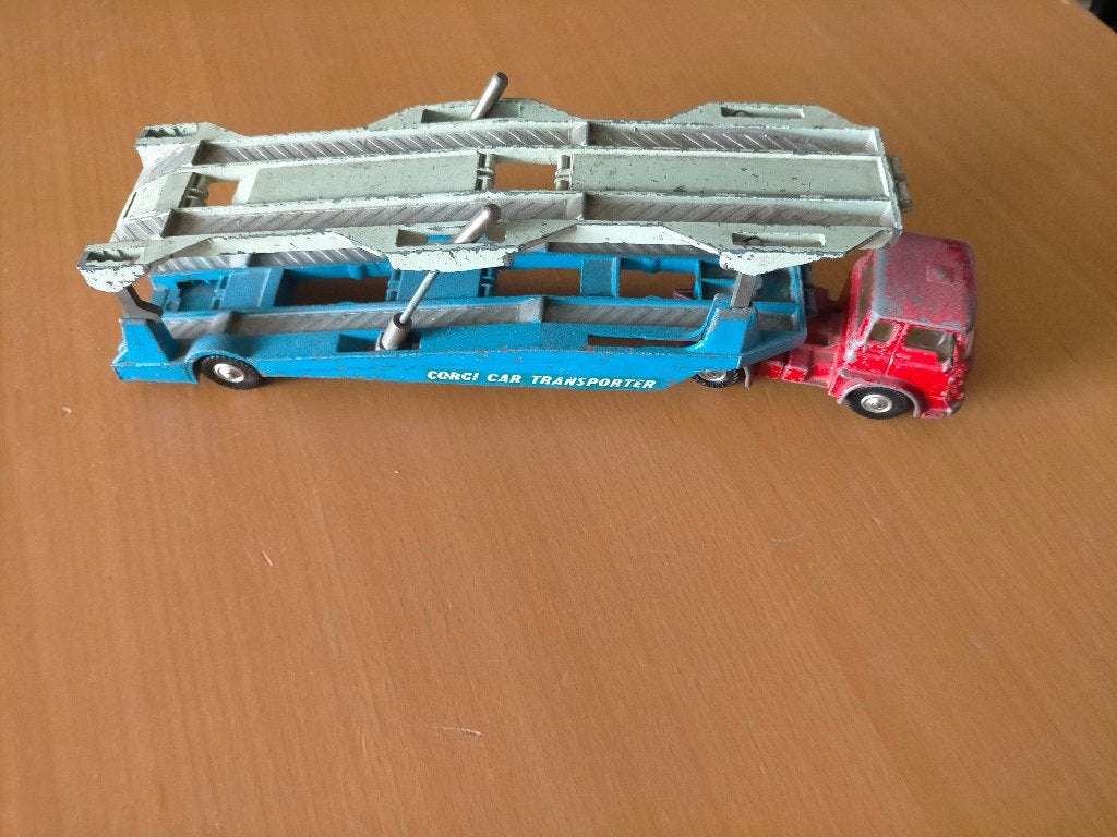 corgi autotransporter, Ophalen of Verzenden, Gebruikt, Bus of Vrachtwagen