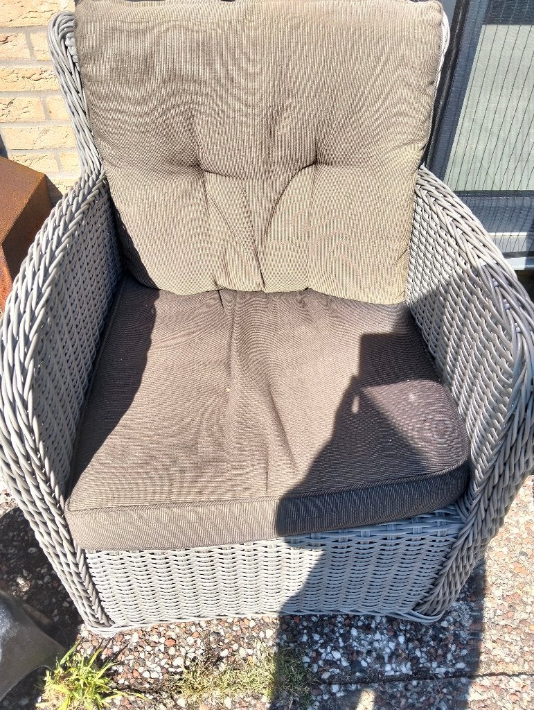 Intenzo tuinstoel met kussens er gratis bij, Ophalen, Gebruikt, Wicker