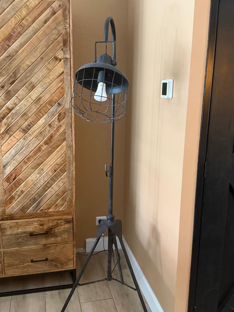 Industriële Vloerlamp met Roosterkap - Ca. 185 cm Hoog, Huis en Inrichting, Lampen | Vloerlampen, Ophalen, Gebruikt, Metaal, 150 tot 200 cm