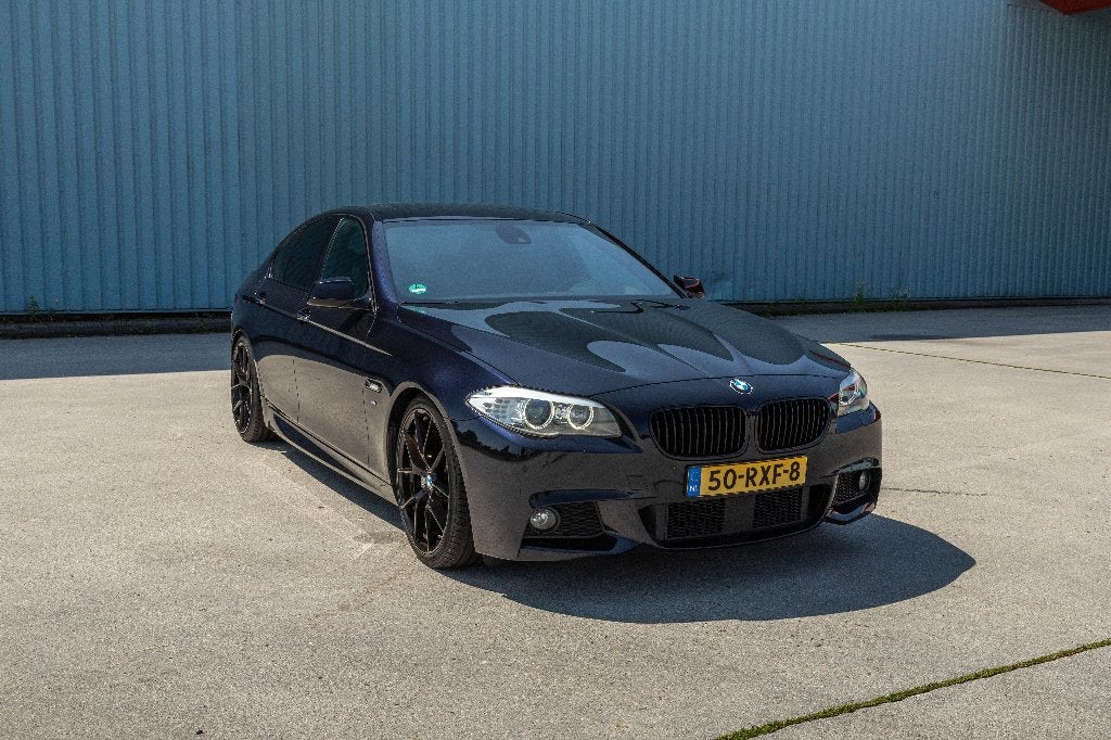 BMW 535d M Sport High Executive|HUD|Softclose|Comfort|Pano|, Auto's, Automaat, Achterwielaandrijving, Zwart, 2993 cc
