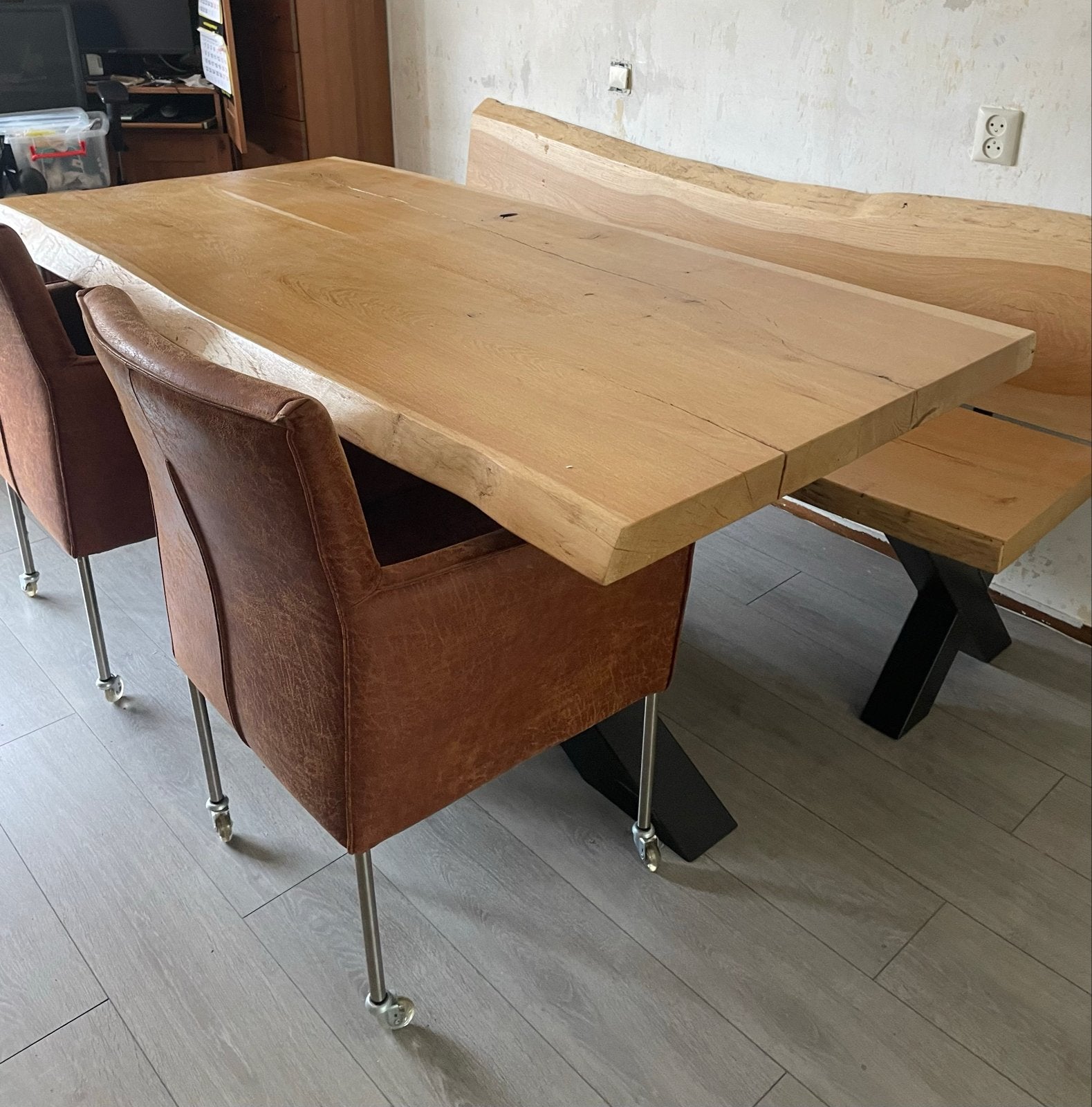 Tafel met bank en 2 rijdbare stoelen, Ophalen, Gebruikt, Minder dan 4 stoelen