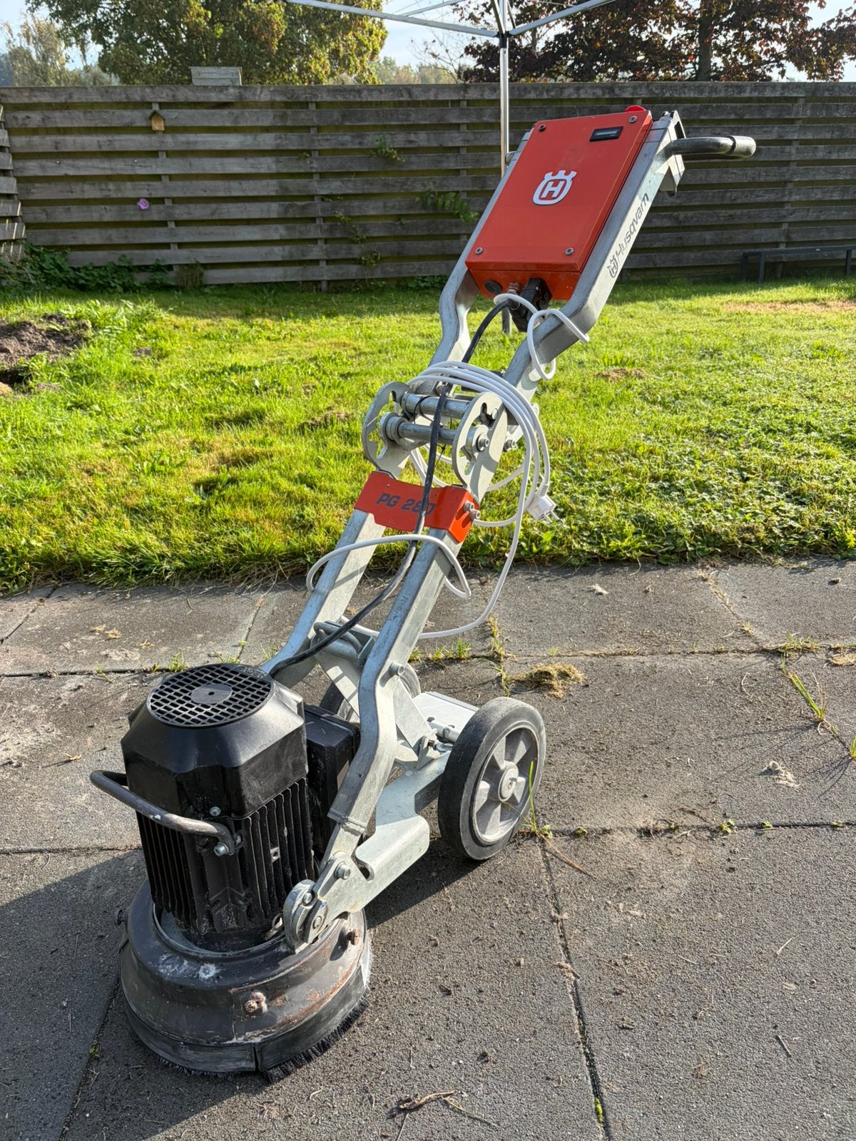 Husqvarna PG 280 betonschuurmachine vloerschuurmachine 230V, Ophalen, Zo goed als nieuw, 1200 watt of meer, Overige typen