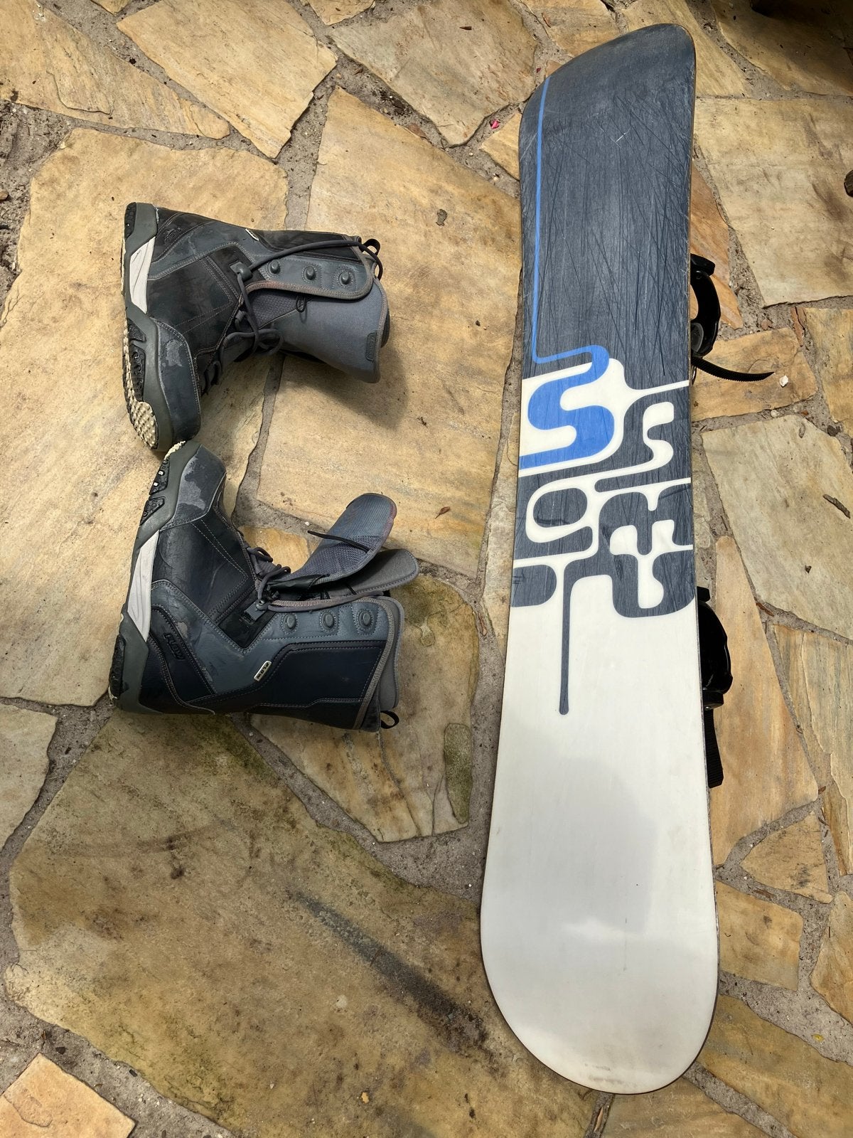 Snowboard Salomons 155cm  incl Boots maat 44.5, Overige merken, 140 tot 160 cm, Gebruikt, Snowboots