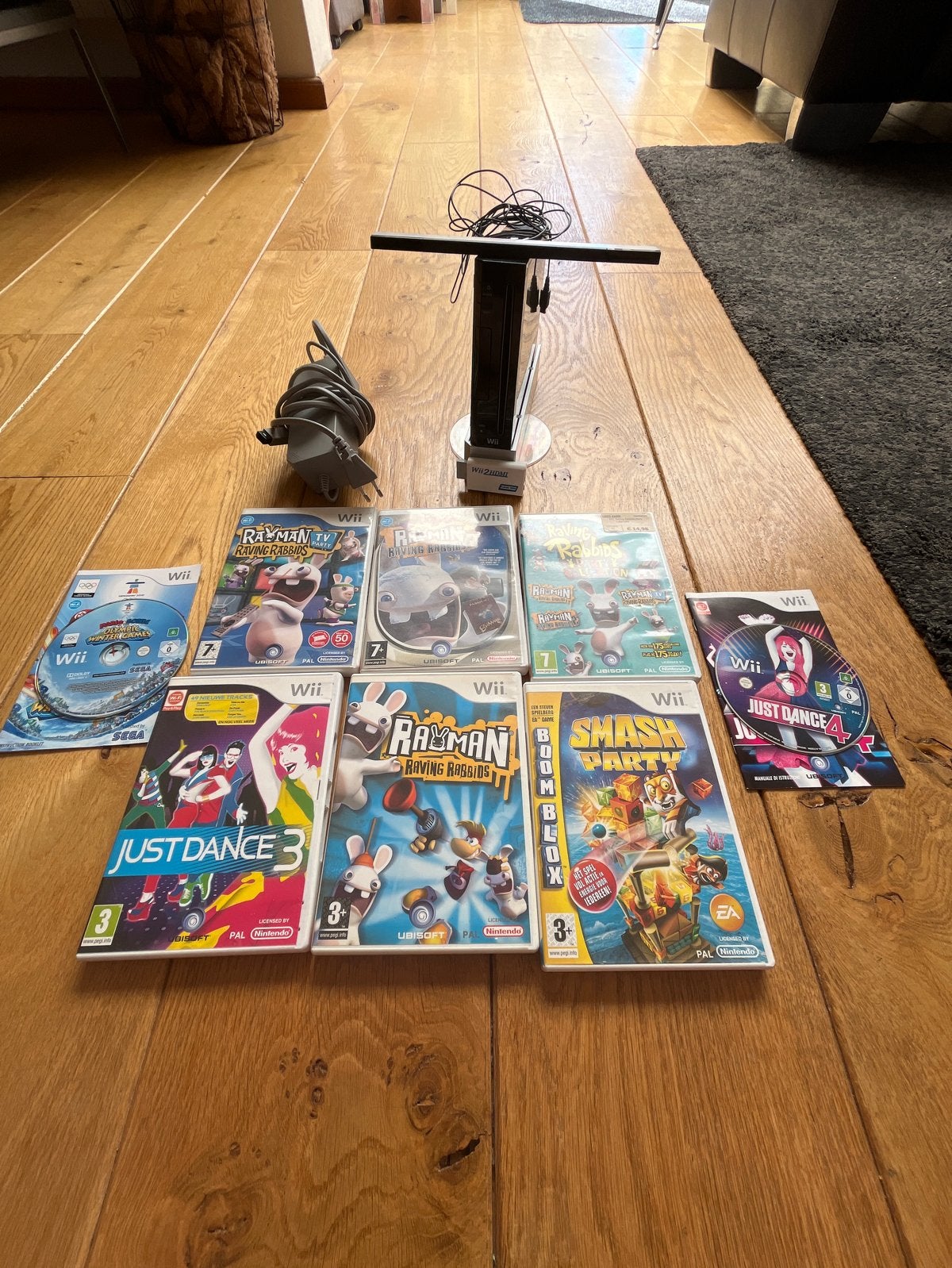 Originele Nintendo Wii (eerste editie) (GameCube opties), Spelcomputers en Games, Spelcomputers | Nintendo Wii, Gebruikt, Met 3 controllers of meer