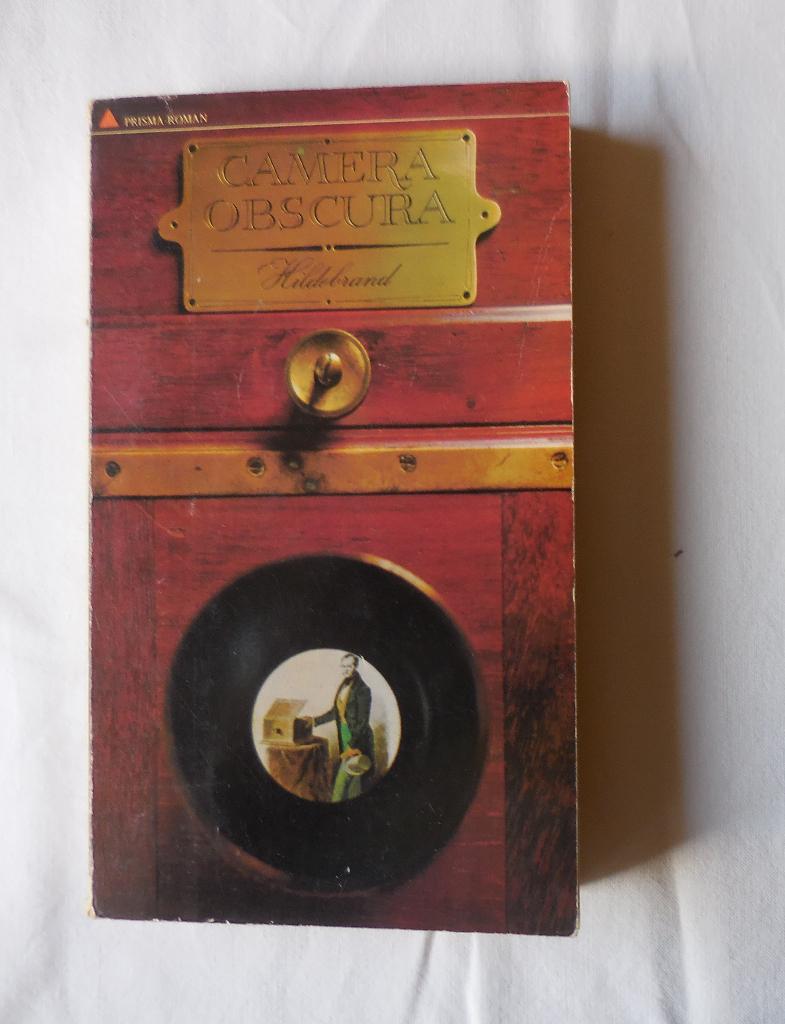 Hildebrand – Camera Obscura (1973), Ophalen, Gelezen, Hildebrand