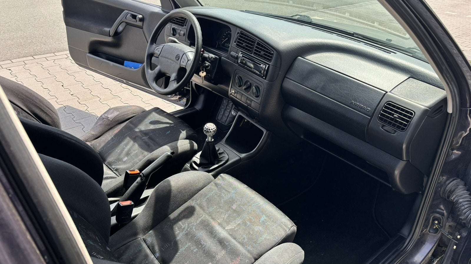 Foto 15 van VW Golf 3 GTI 2.0 8V ADY | NAP | APK 08-2027