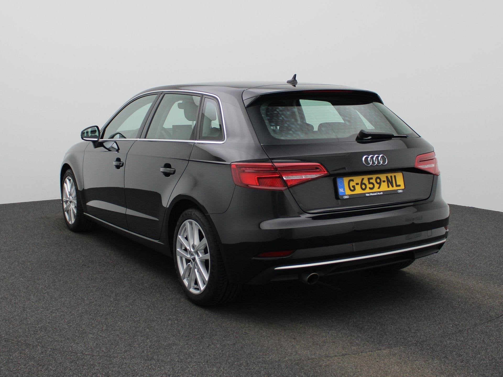 Audi A3 Sportback 30 TFSI Advance | Navigatie | Airco | Virt, Voorwielaandrijving, 12 maanden, Stof, Gebruikt