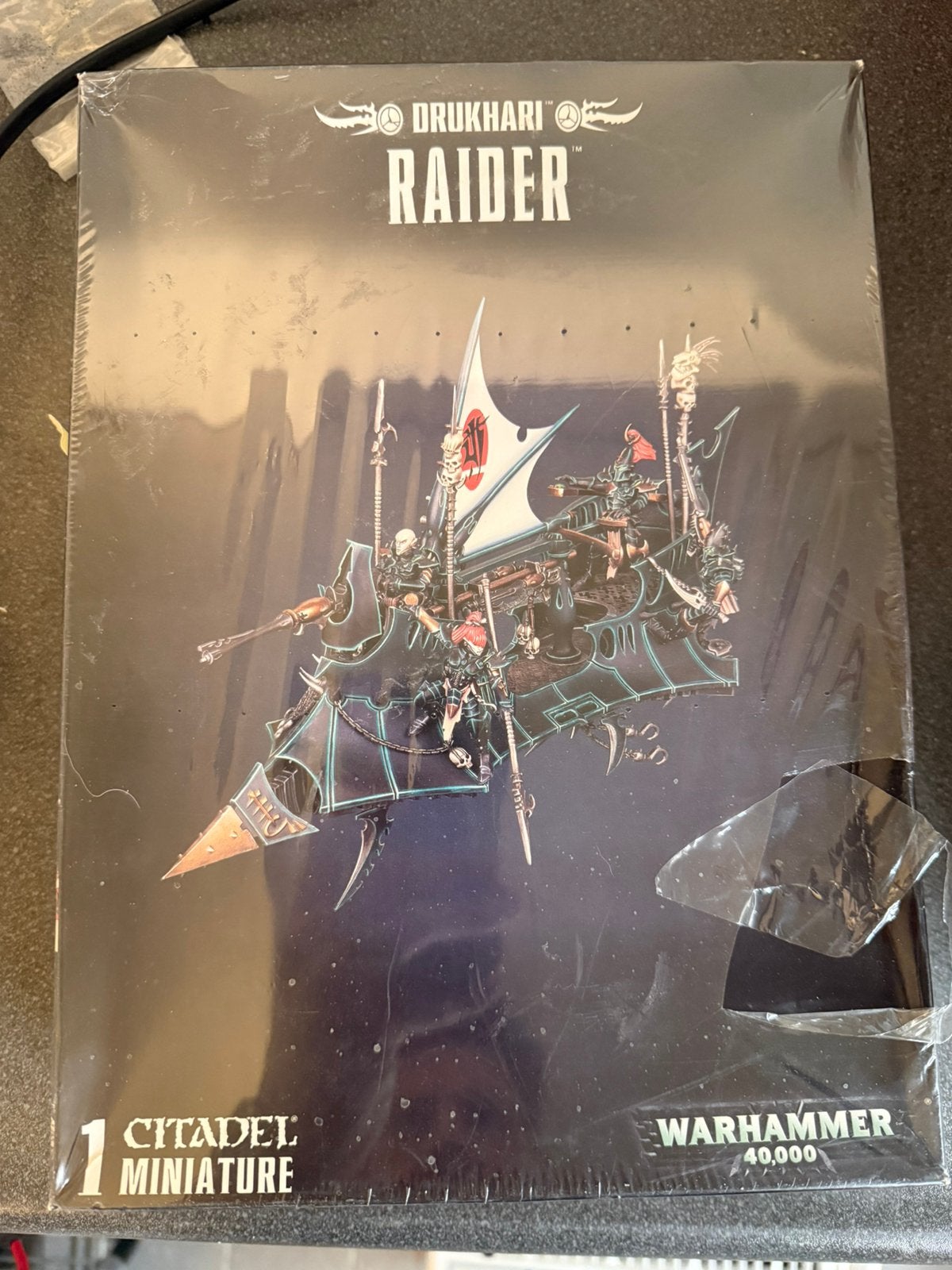 Warhammer 40k Drukhari Raider, Ophalen of Verzenden, Zo goed als nieuw, Warhammer