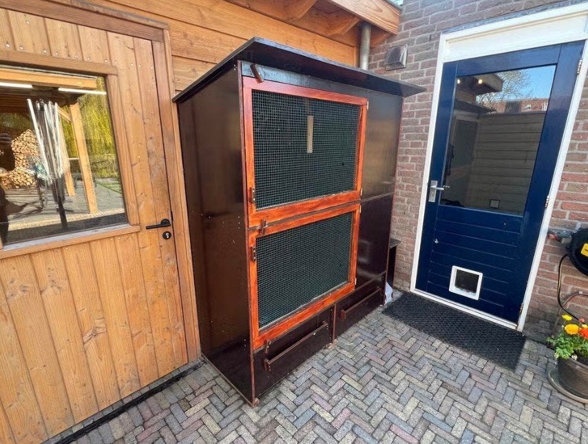 Konijnenhok met trappenhuis, Dieren en Toebehoren, Knaagdieren en Konijnen | Hokken en Kooien, Zo goed als nieuw, Hok, 90 cm of meer