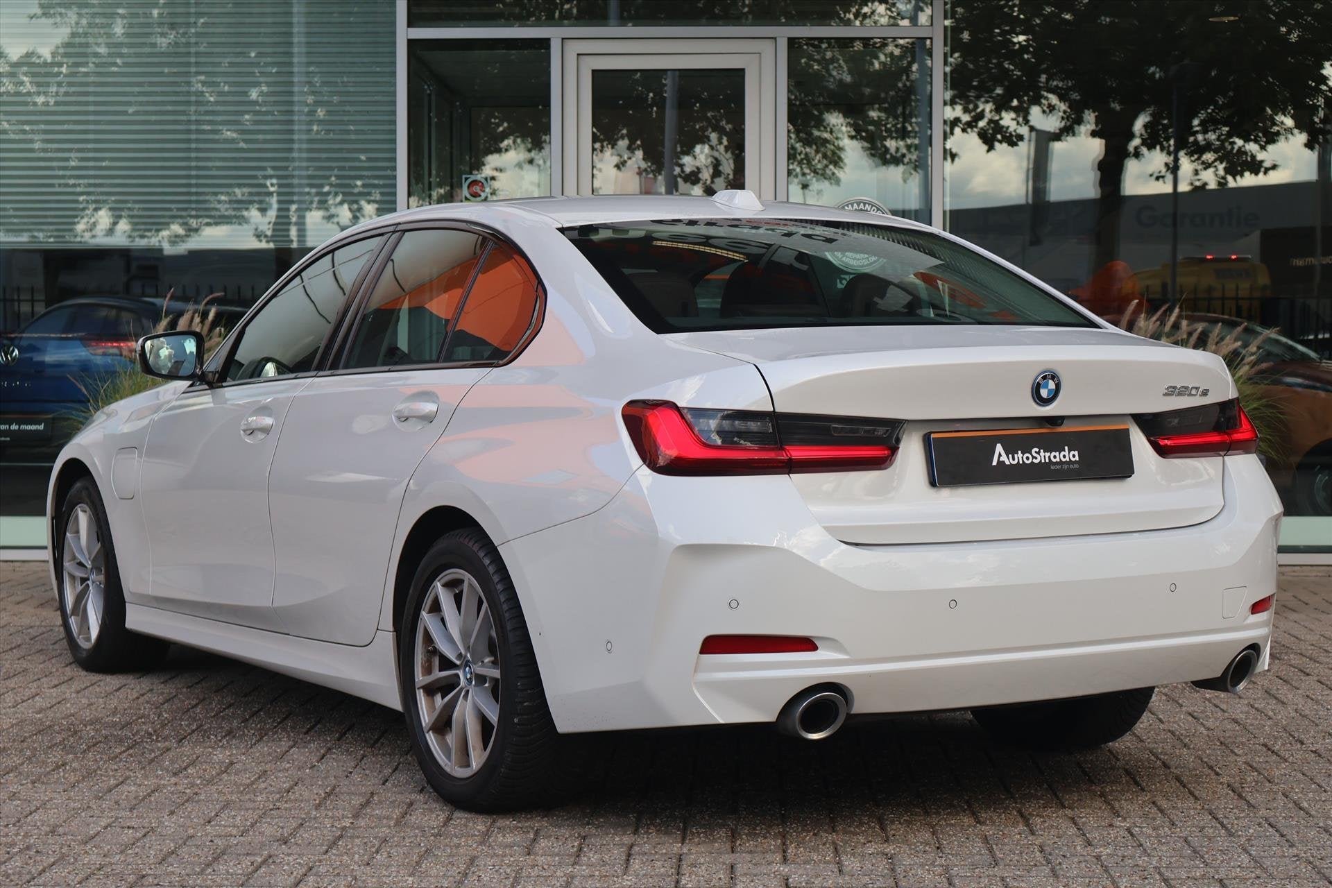 BMW 3-Serie (g20) 320e High Executive 204pk | Curved Display, Auto's, 1998 cc, 77 km/l, Gebruikt, 4 cilinders