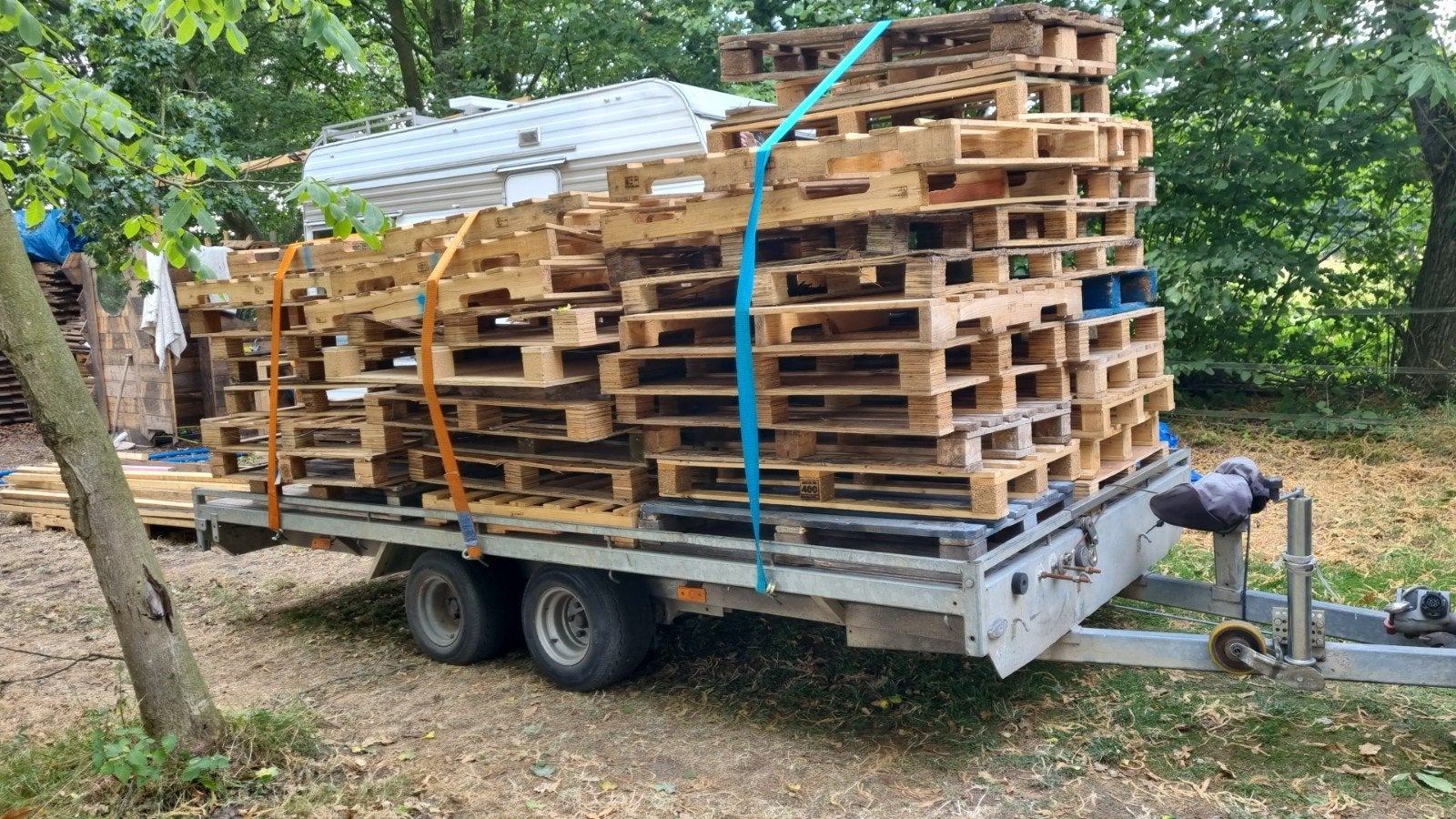 Gratis Pallet Hout voor Stookhout of Knutselprojecten, Doe-het-zelf en Verbouw, Ophalen, Gebruikt, 25 tot 50 mm, Pallet