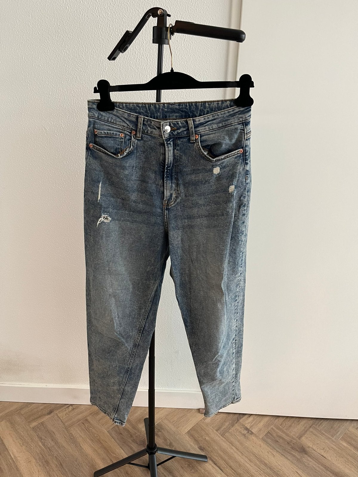 H&M Divided Spijkerbroek maat 42, Kleding | Dames, Spijkerbroeken en Jeans, Ophalen of Verzenden, Gedragen, Blauw, W33 - W36 (confectie 42/44)