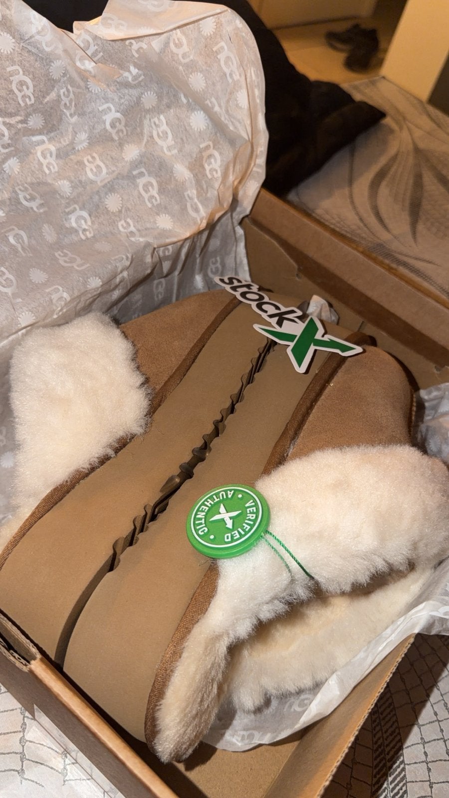 Uggs pantoffels maat 39, Ophalen of Verzenden, Nieuw, Bruin, Pantoffels of Sloffen