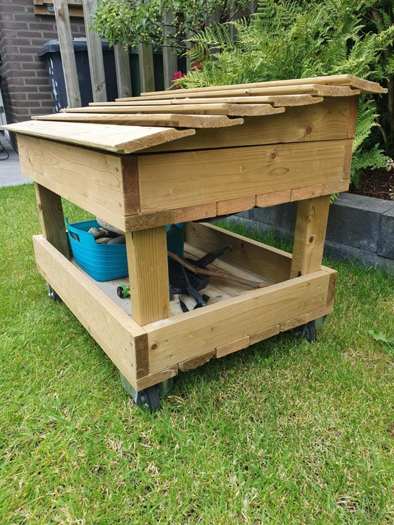 Zandtafel op wielen, 2 lagen met deksel, Ophalen