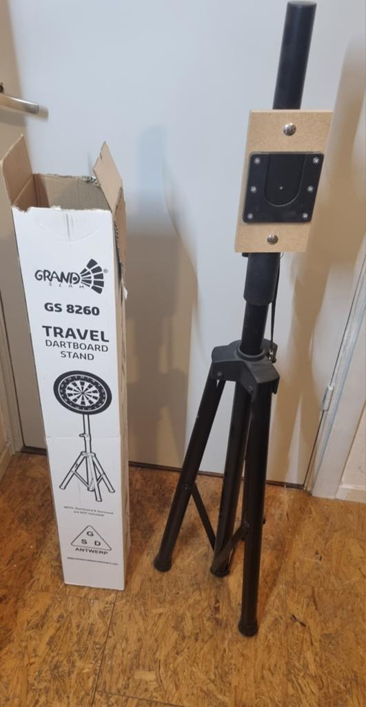 Gravelstand travel dartbord standaart, Ophalen, Nieuw, Dartbord