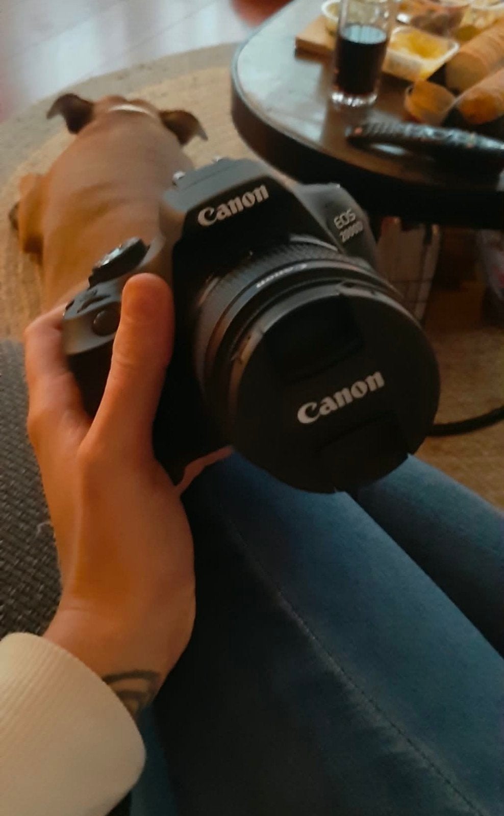Canon EOS 2000D spiegelreflexcamera