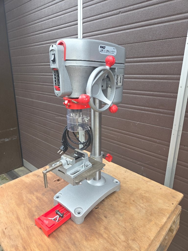 Kinzo BE104 Kolomboormachine - Boorkop 13 mm, Doe-het-zelf en Verbouw, Gereedschap | Boormachines, Ophalen, Gebruikt, Minder dan 400 watt