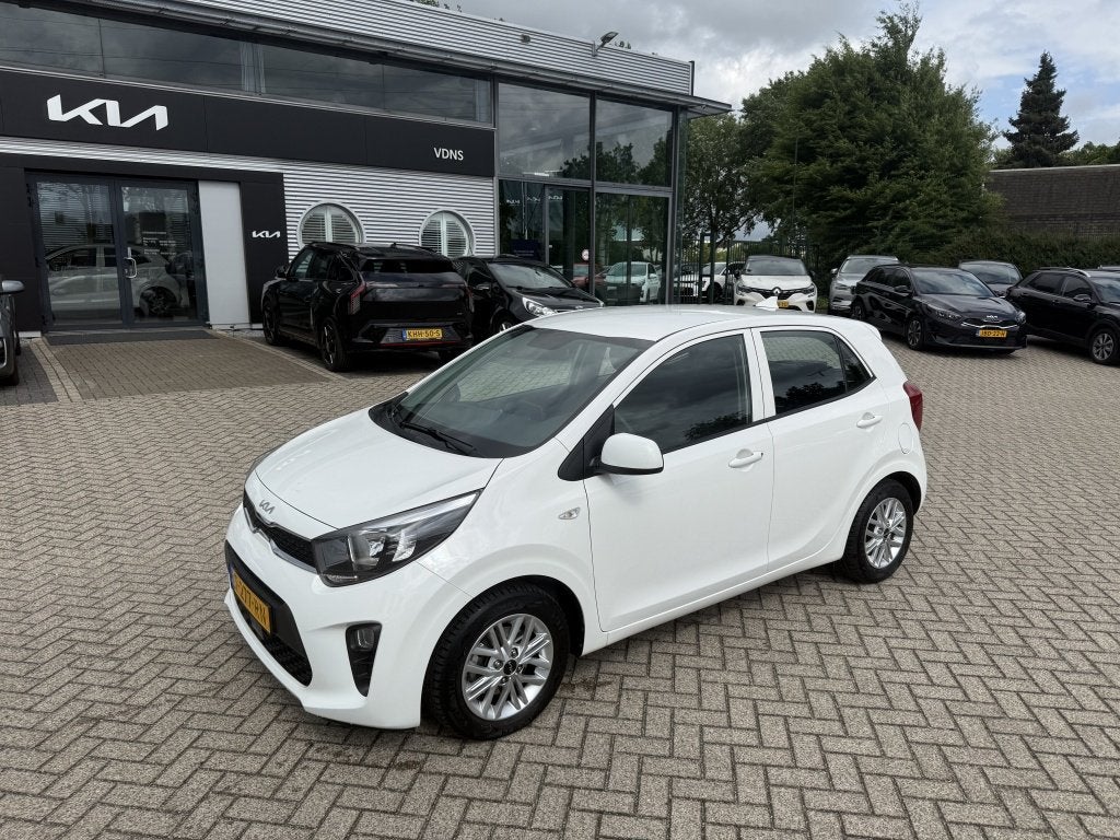 Kia Picanto 1.0 DPi DynamicLine NAVIGATIE via Apple CarPlay, Voorwielaandrijving, Gebruikt, 4 stoelen, Wit