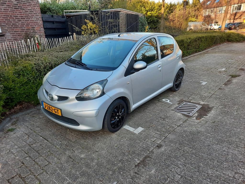 Te koop toyota aygo, APK tot Januari 2027, Auto's, Particulier, Te koop