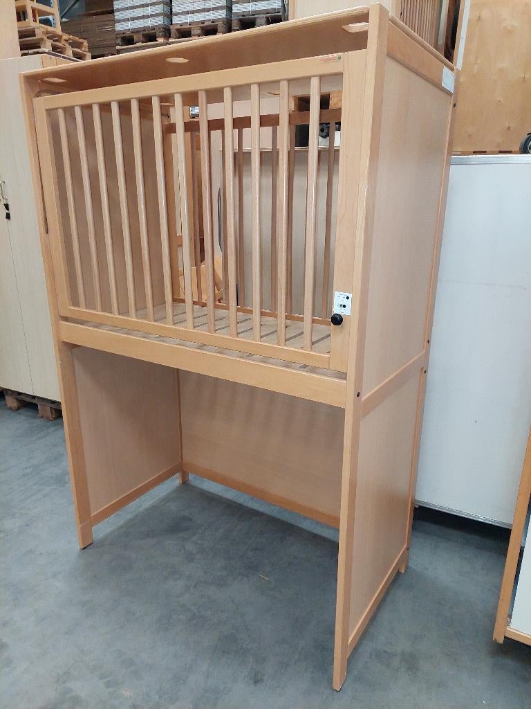 3x Klassehout hoogslaper / kinderopvangbed, Ophalen of Verzenden, Zo goed als nieuw, Hoogslaper