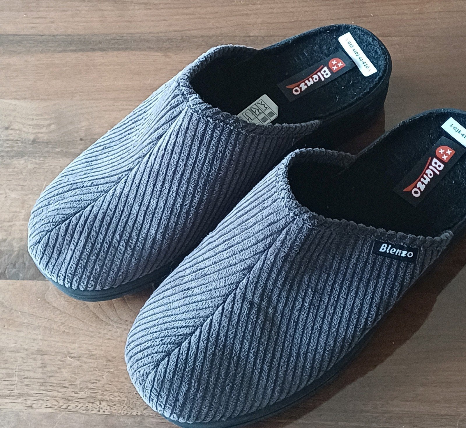 Blenzo heren pantoffels grijs maat 41, Kleding | Heren, Schoenen, Overige kleuren, Blenzo, Nieuw, Ophalen of Verzenden