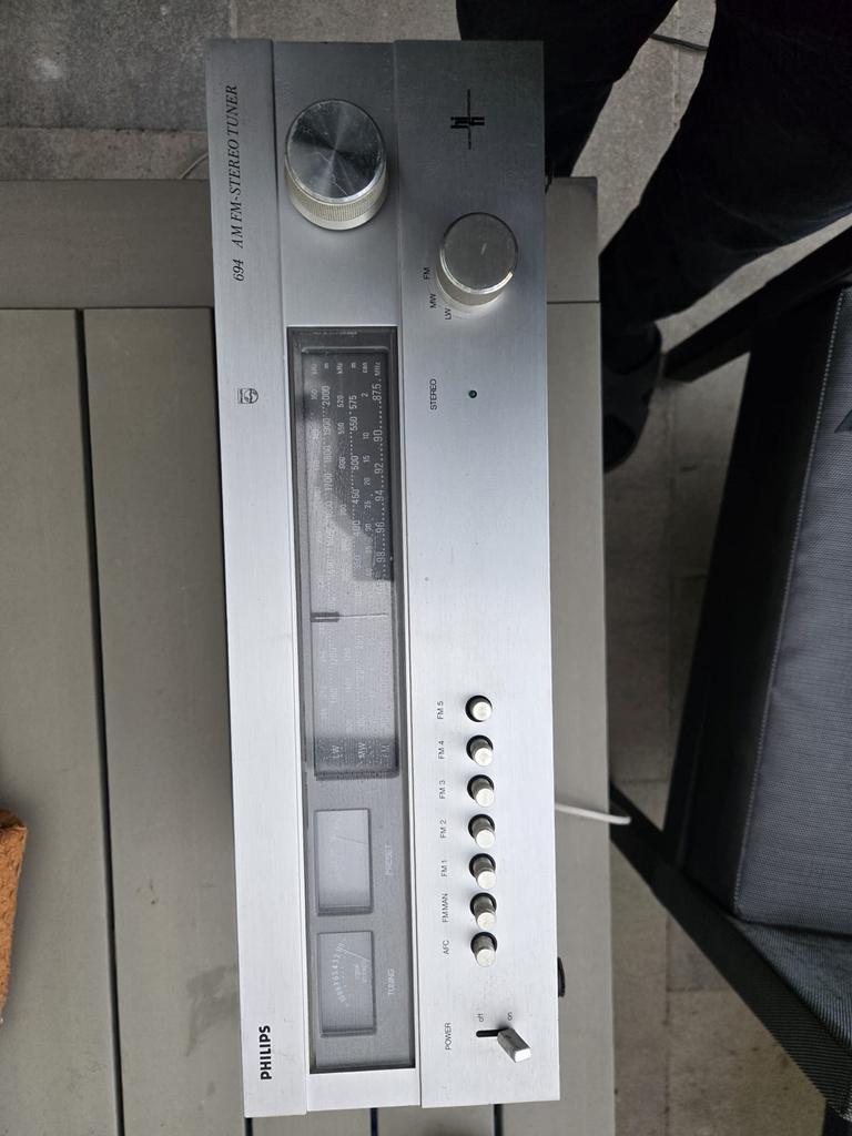Philips 694 AM-FM-Stereo Tuner, Ophalen of Verzenden, Gebruikt, Analoog