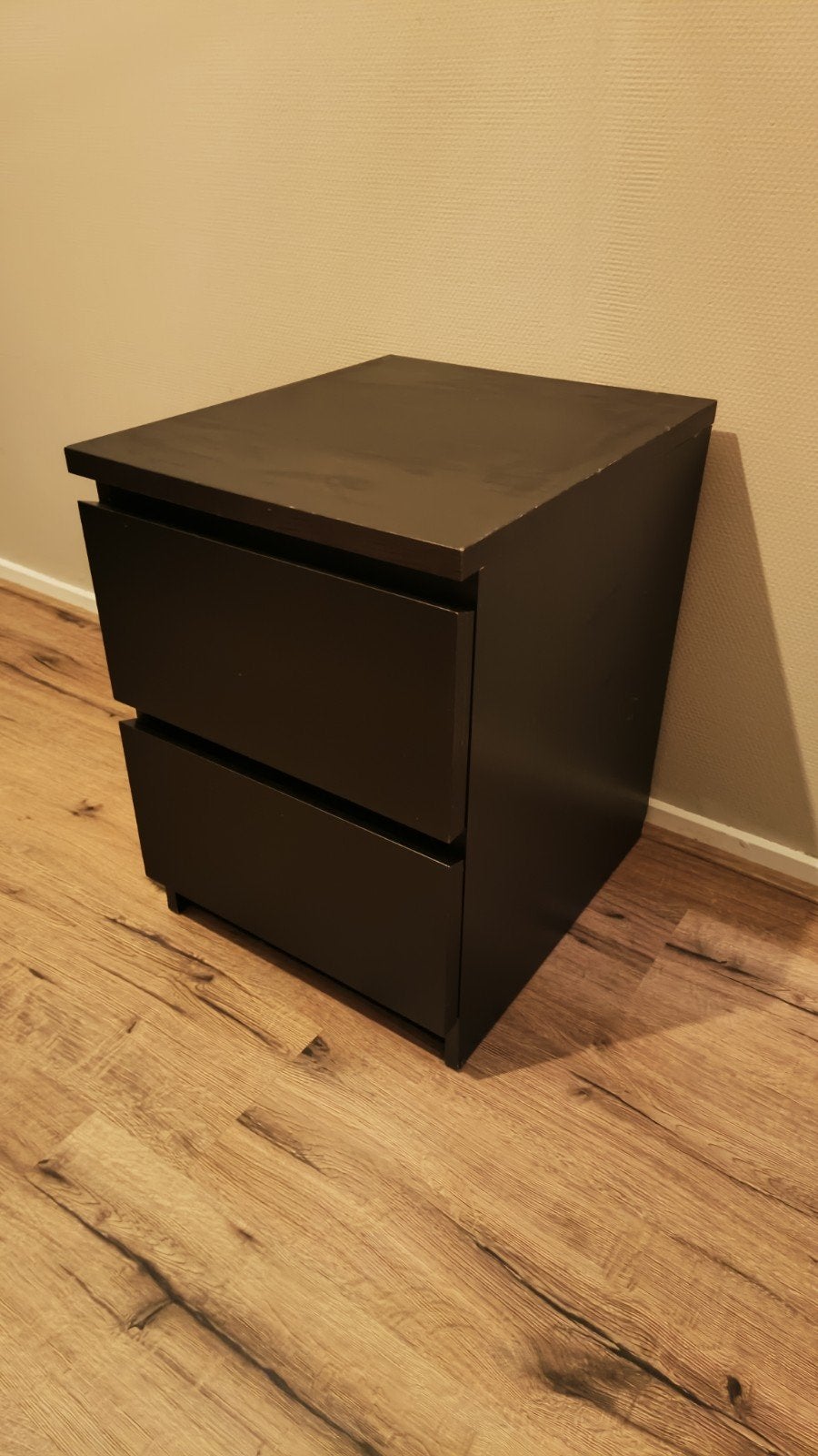 MALM nachtkastje zwart, Huis en Inrichting, Ophalen, Minder dan 50 cm, 1 of 2 laden, Minder dan 100 cm