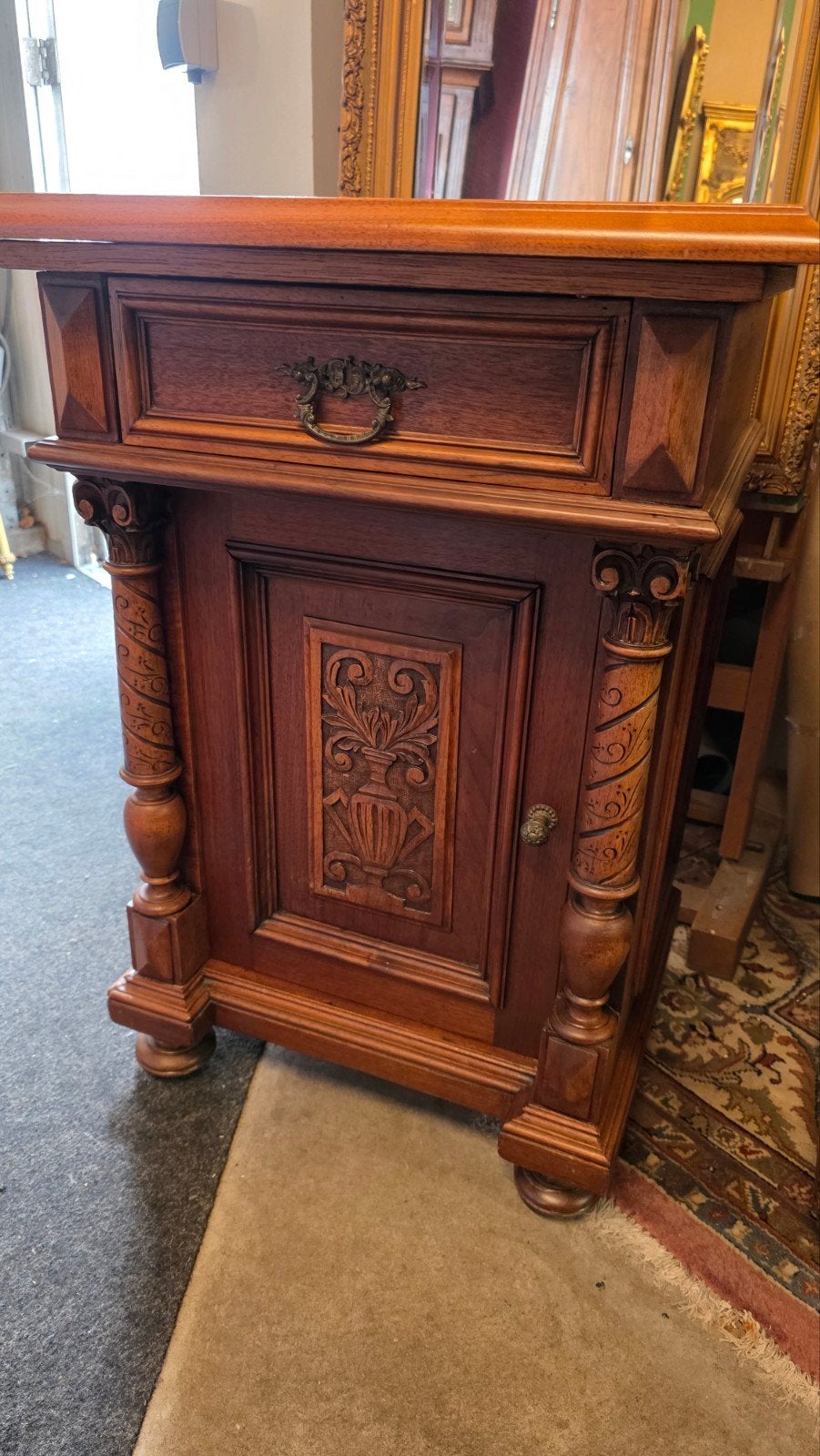 twee antieke Hongaarse nachtkastjes, Antiek en Kunst, Antiek | Meubels | Kasten, Ophalen