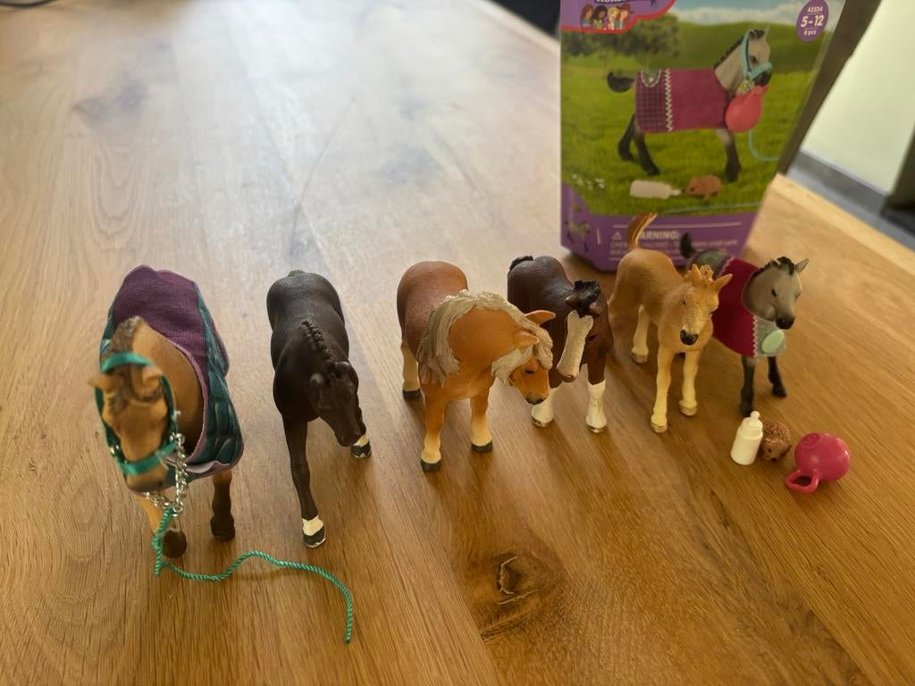 Schleich paarden / veulens, Verzamelen, Speelgoed, Ophalen of Verzenden, Zo goed als nieuw