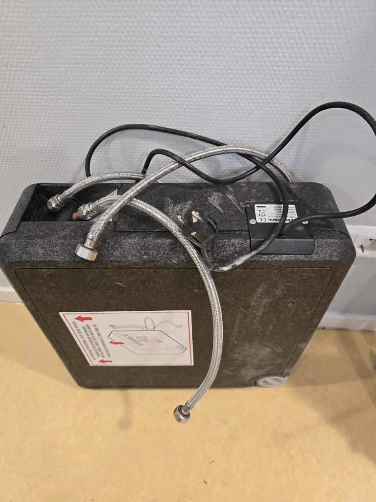 Boiler keukenkastje, Doe-het-zelf en Verbouw, Ophalen, Gebruikt, Boiler, 6 t/m 10 jaar oud