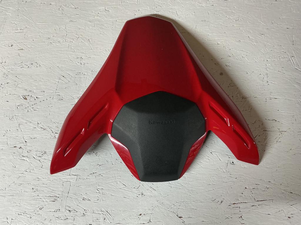 Kawasaki ZR900bhf Seat cover, Motoren, Jacobus Spijkerdreef 1-3, 2132 PZ Hoofddorp, Gebruikt, Info@kawasaki.nl, Ophalen of Verzenden