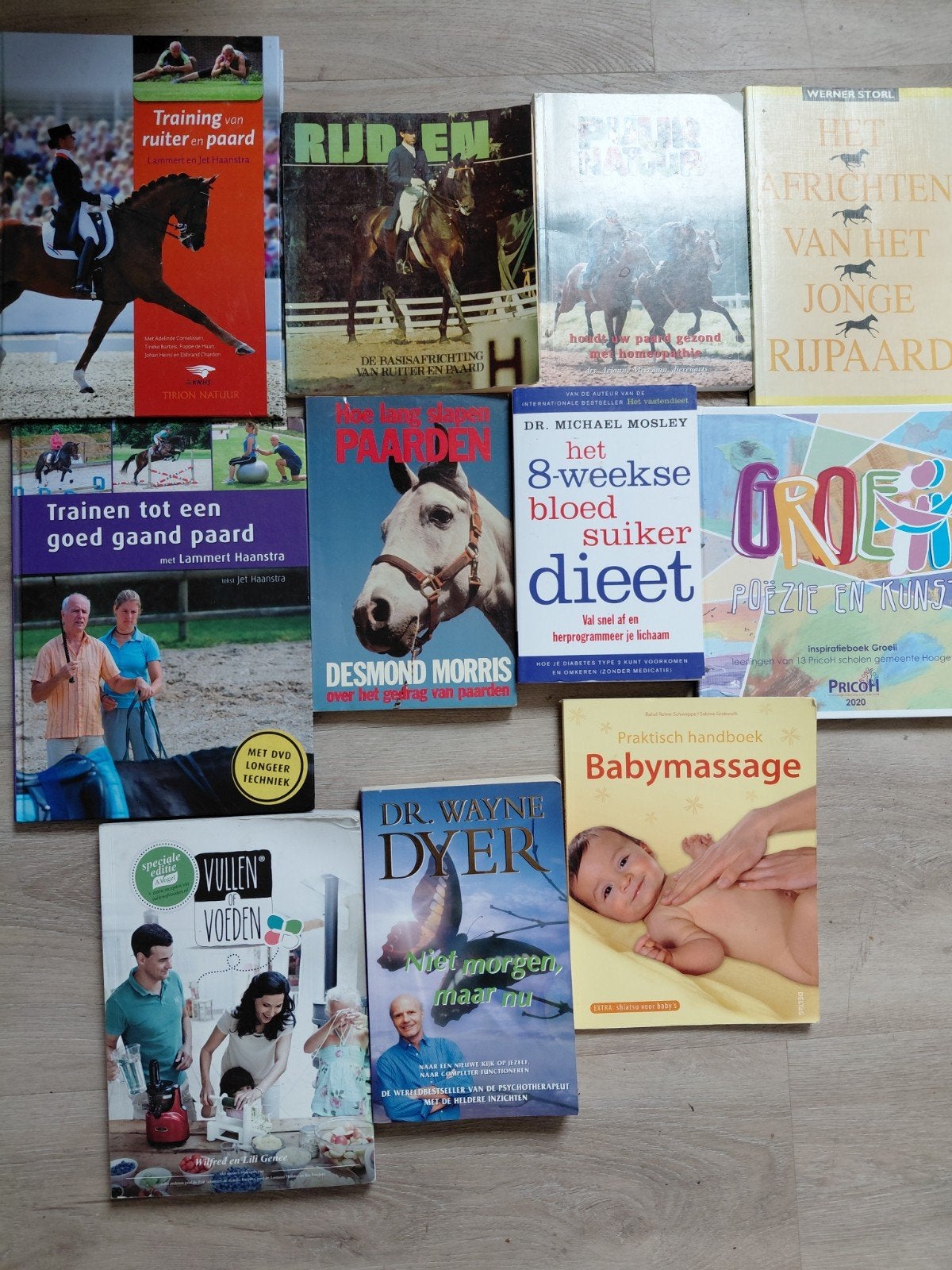 paarden boeken / dieet afvallen, Ophalen of Verzenden, Zo goed als nieuw, Eten en Koken