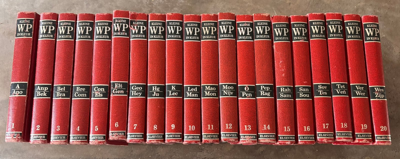 encyclopedieën Kleine Winkler Prins in Kleur – twintig delen, Boeken, Ophalen of Verzenden, Gelezen, Overige onderwerpen, Complete serie