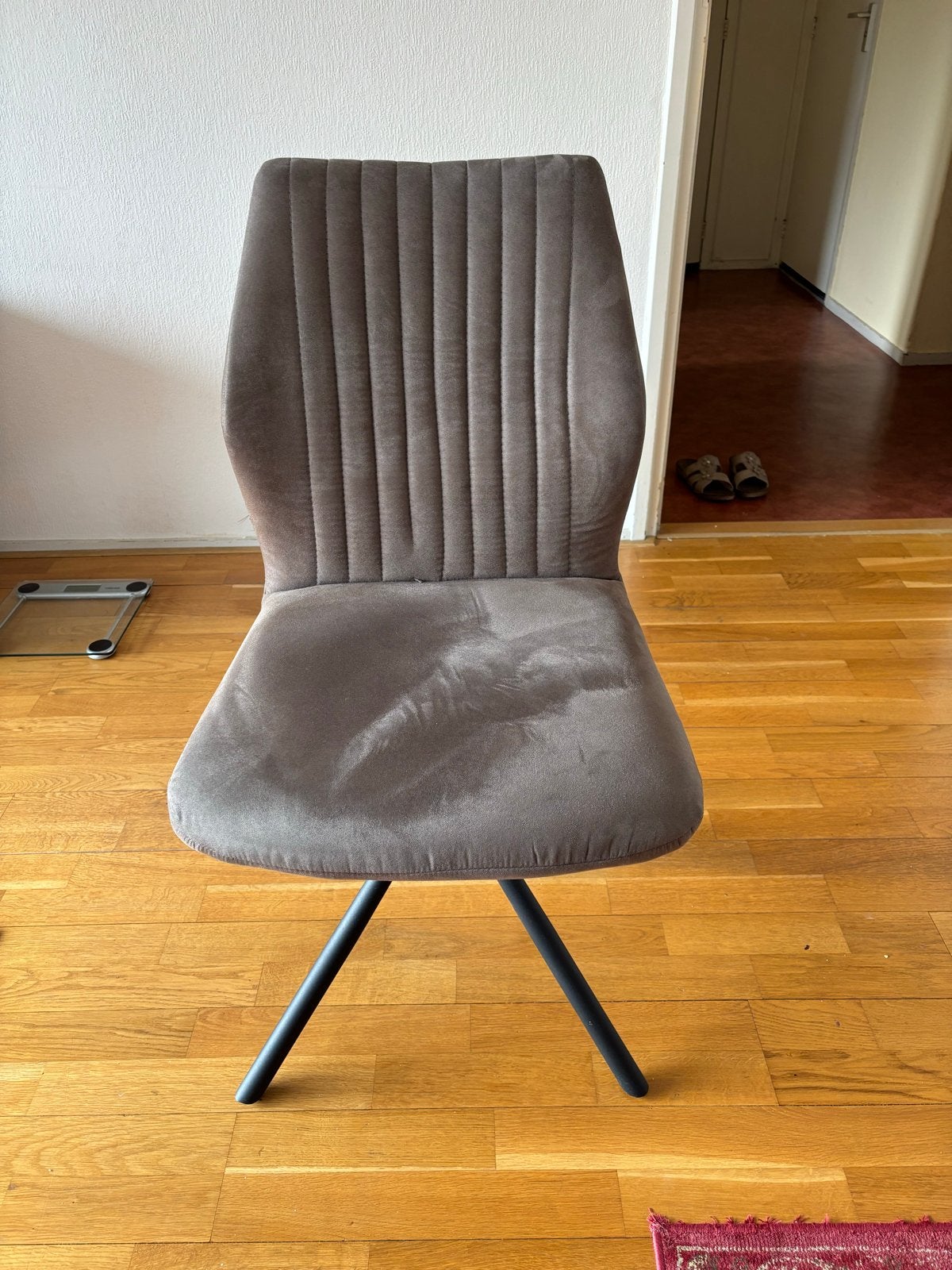 Nette stoelen in goede staat - zelf ophalen, Huis en Inrichting, Gebruikt, Overige kleuren, Ophalen of Verzenden, Eén