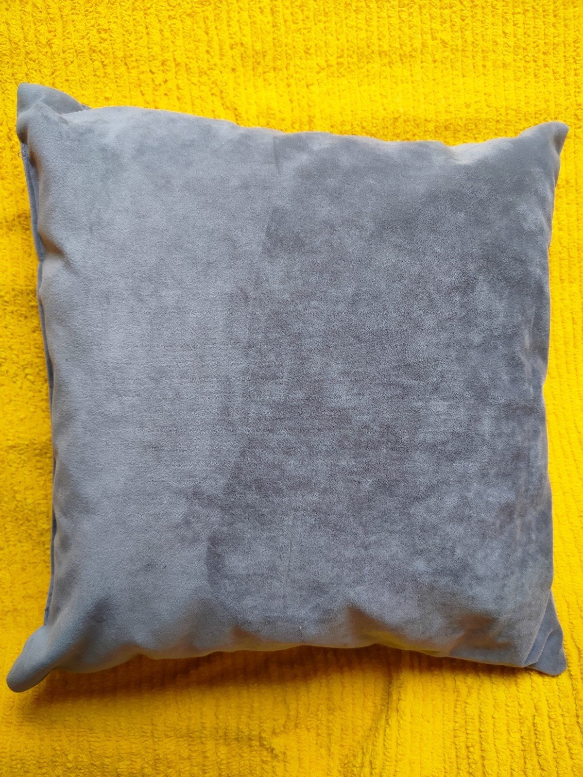 Nieuw,Velvet grijs kussen 30x30 cm, Huis en Inrichting, Ophalen, Nieuw, Grijs, Vierkant