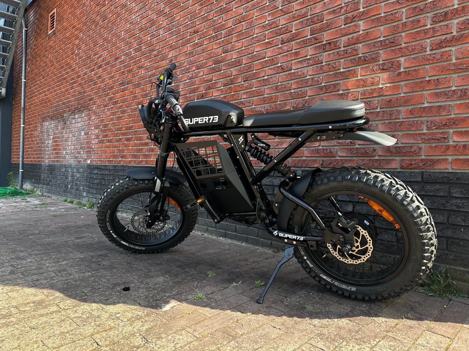 Super73 RX Mojave Obsidian - 1246km, Zo goed als nieuw, Minder dan 47 cm, 50 km per accu of meer, Ophalen