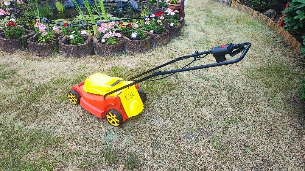 Elektrische grasmaaier, Tuin en Terras, Ophalen, Cirkelmaaier, Gebruikt, Elektrische grasmaaier