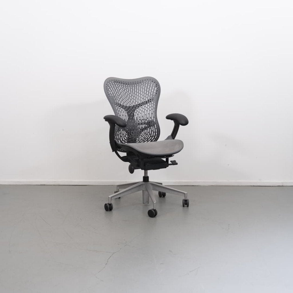 Herman Miller Mirra 2 Graphite TriFlex - Chroom, Niet ingevuld, Zo goed als nieuw, Niet ingevuld, Niet ingevuld