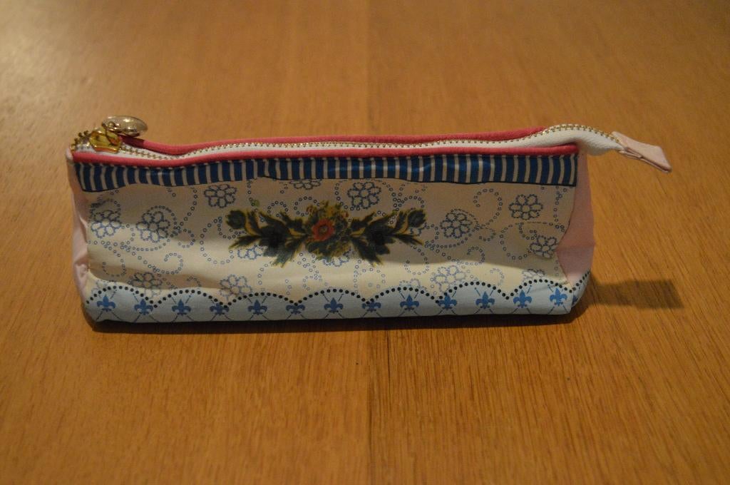 Etui voor pennen, Diversen, Ophalen of Verzenden, Nieuw